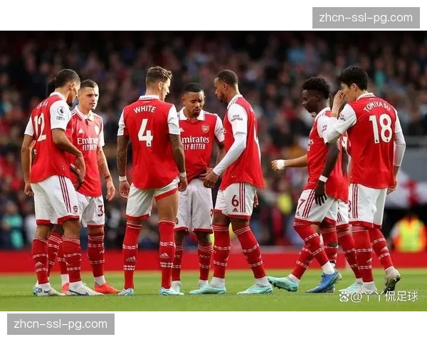 消息：实时：阿森纳对阵狼队，厄德高开场十分钟世界波破门